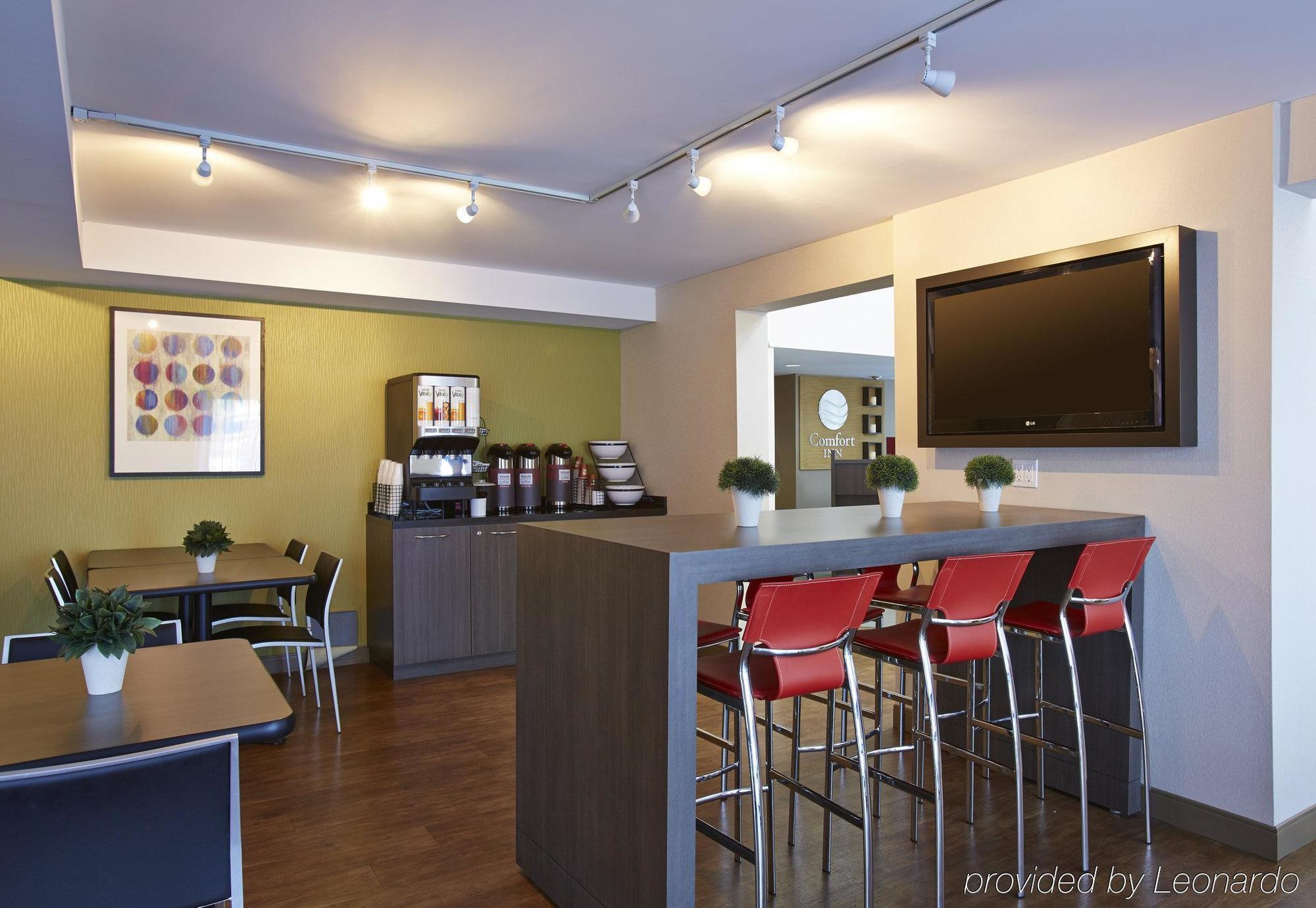 Comfort Inn Дрюммондвилл Экстерьер фото