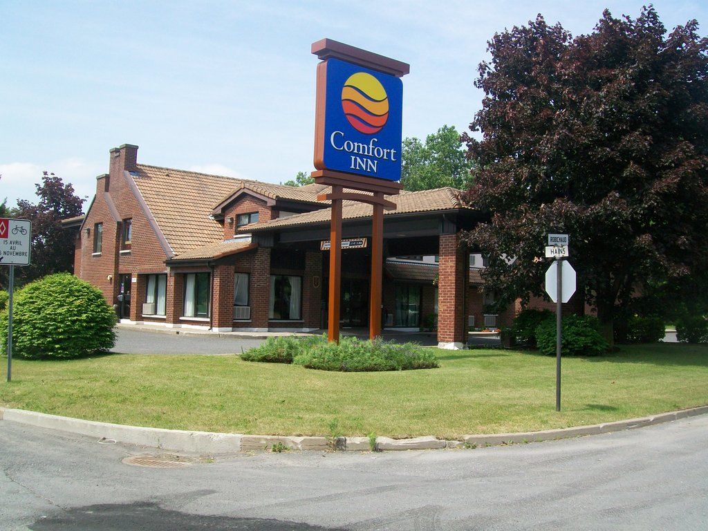 Comfort Inn Дрюммондвилл Экстерьер фото