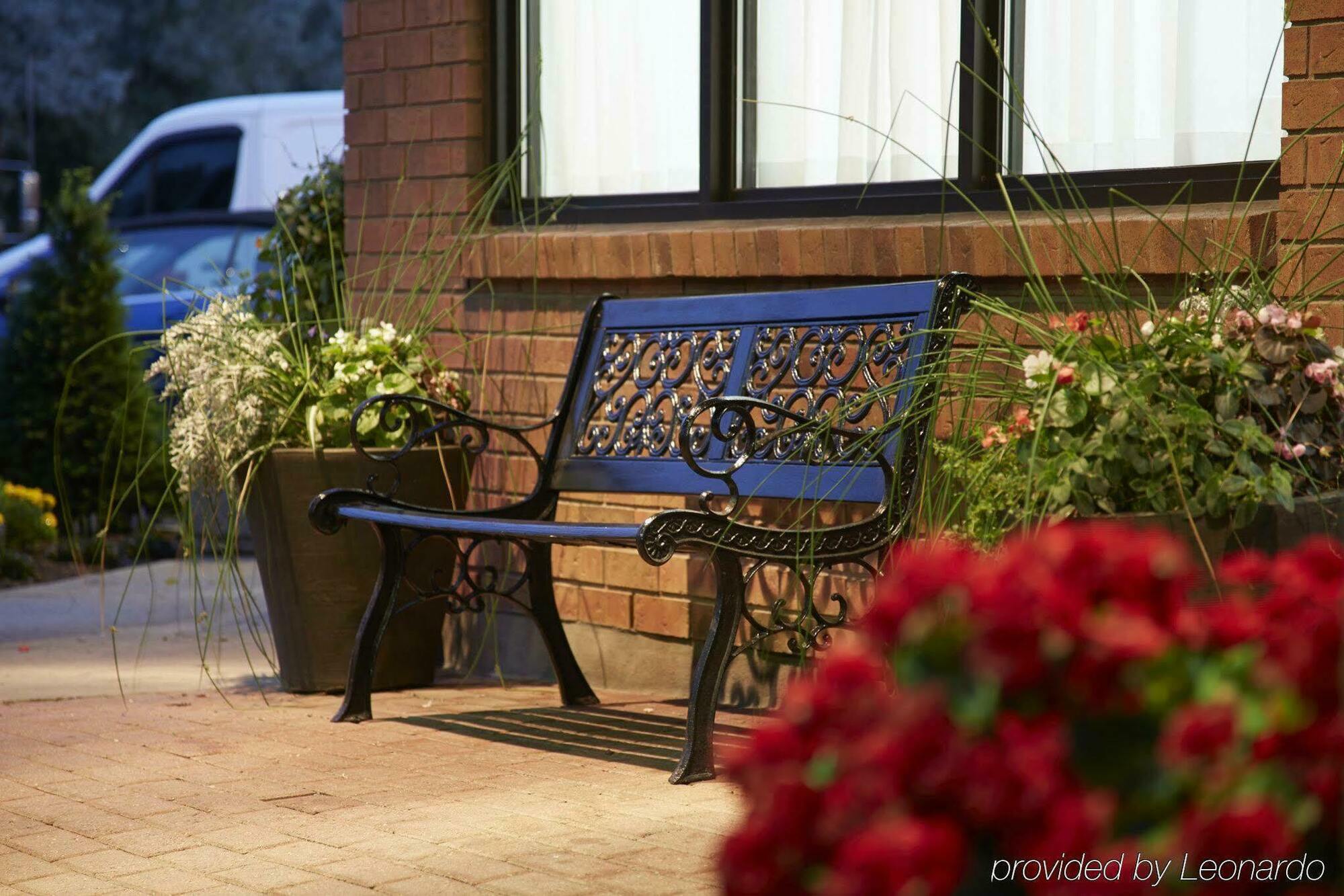 Comfort Inn Дрюммондвилл Экстерьер фото